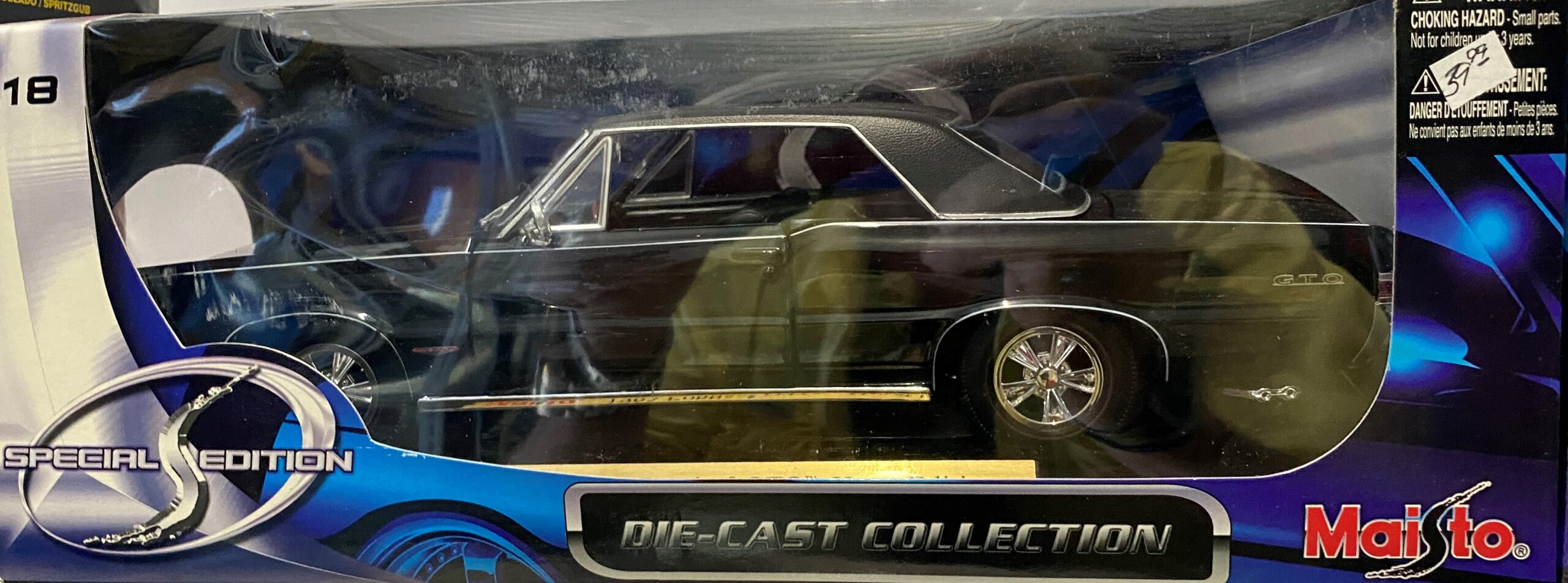 1965 Pontiac GTO ミニカー Maisto 1:18 Maisto 1:18 Scale 1965 Pontiac GTO Hurst Edition Car Play