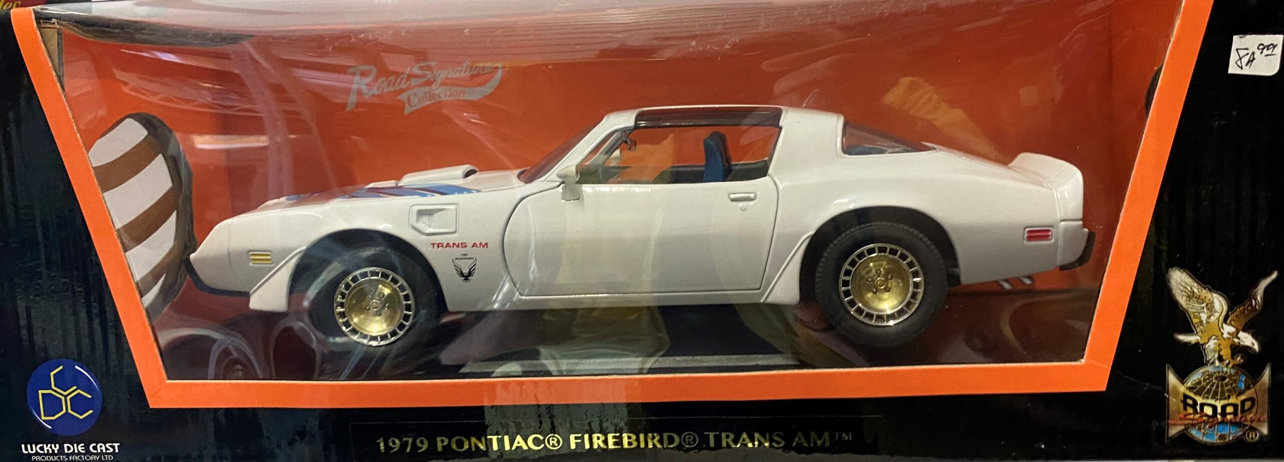 Signature '79 Pontiac Firebird Trans Am 1:18 - Big Bill's Die Cast
