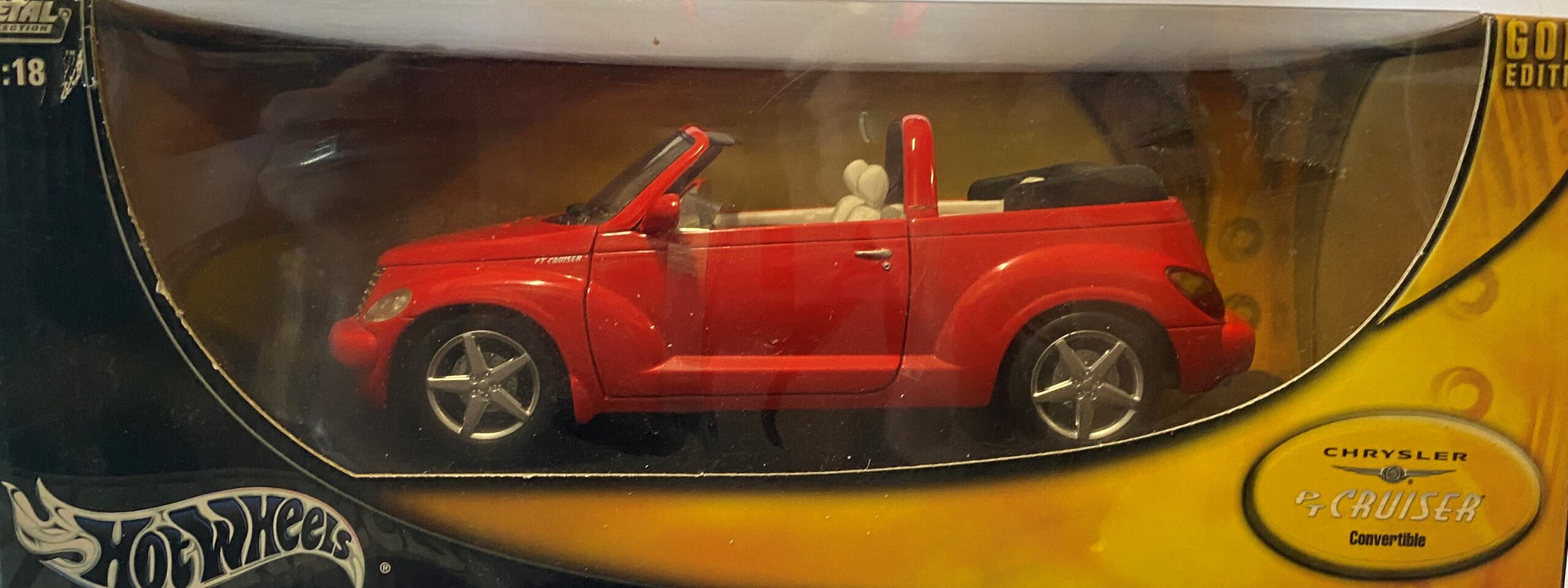 HOT WHEELS クライスラー　クルーザー Hot wheels 1/18 Scale diecast Chrysler PT Cruiser