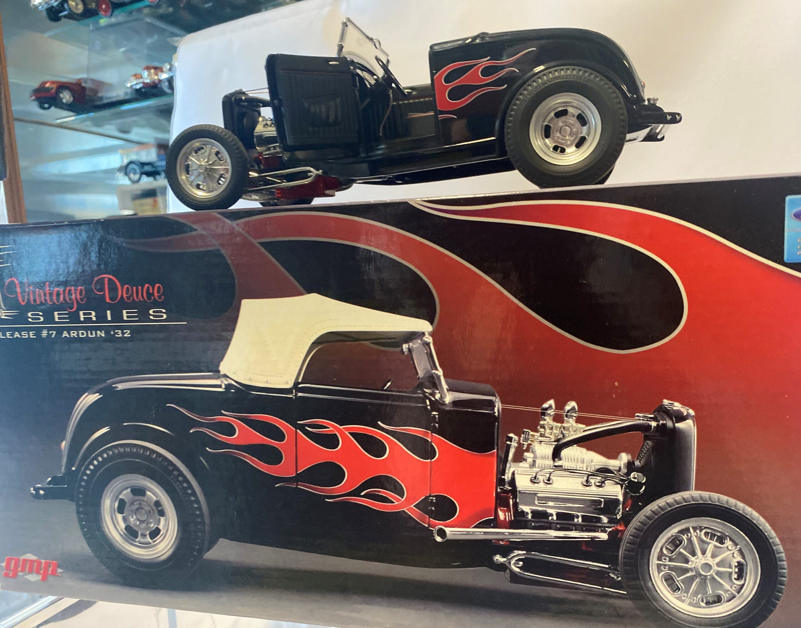 ミニカー GMP VINTAGE DEUCE  1/18 GMP 1/18 Vintage Deuce Series Limited Edition '32 Ford w/Box