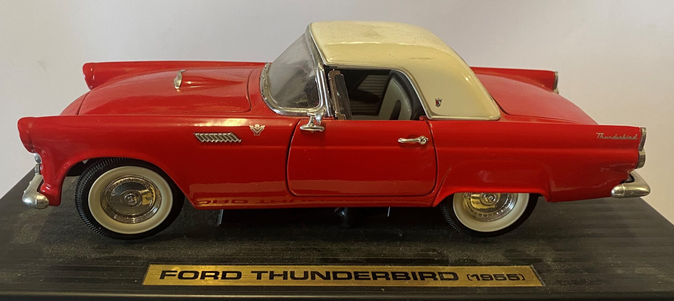 REVELL 1/18 THUNDERBIRD イエロー Road Tough 55 T-Bird Thunderbird Yellow Convertible 1:18