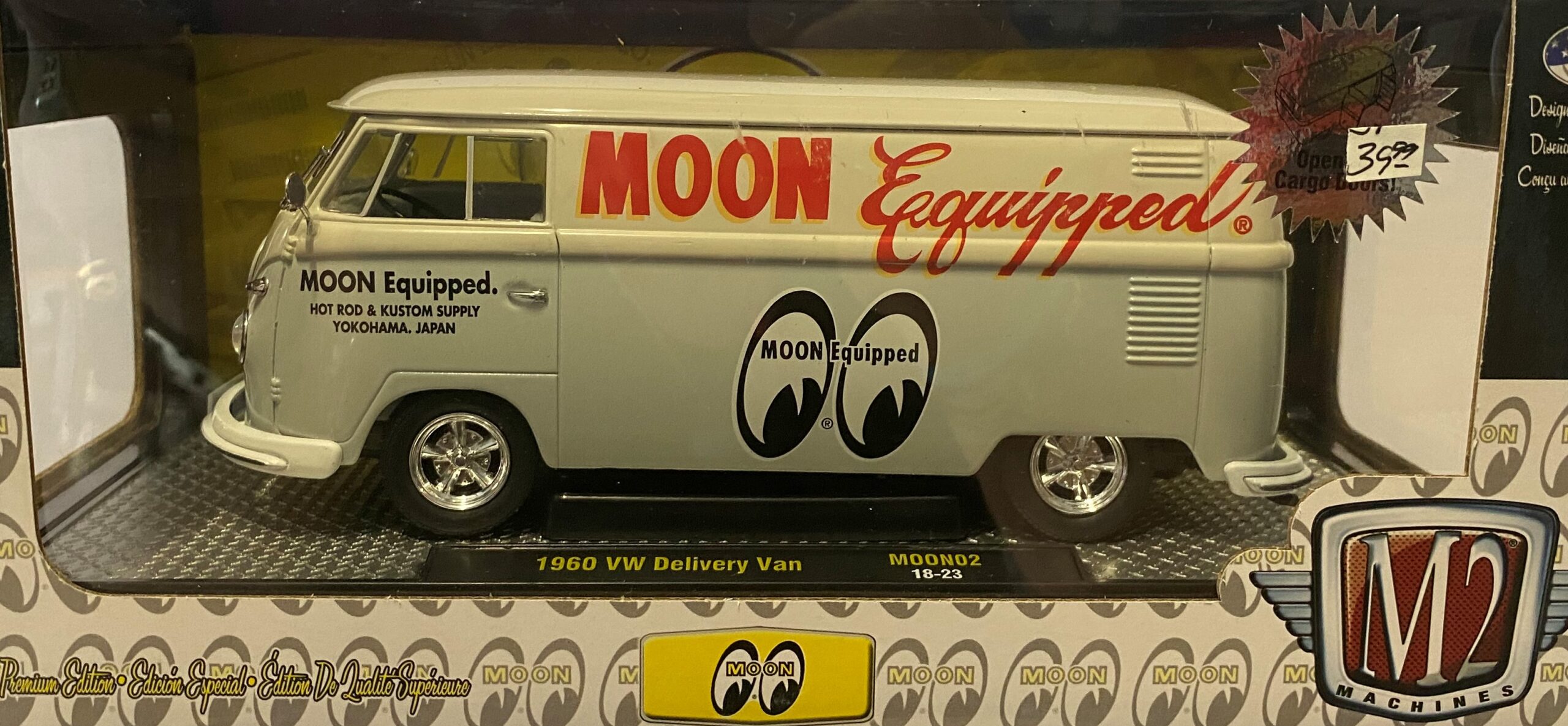 M2 MOON VW Delivery Van ワーゲンバン M2 '60 VW Delivery Van (Moon Equipped) 1:24 - Big Bill's Die Cast