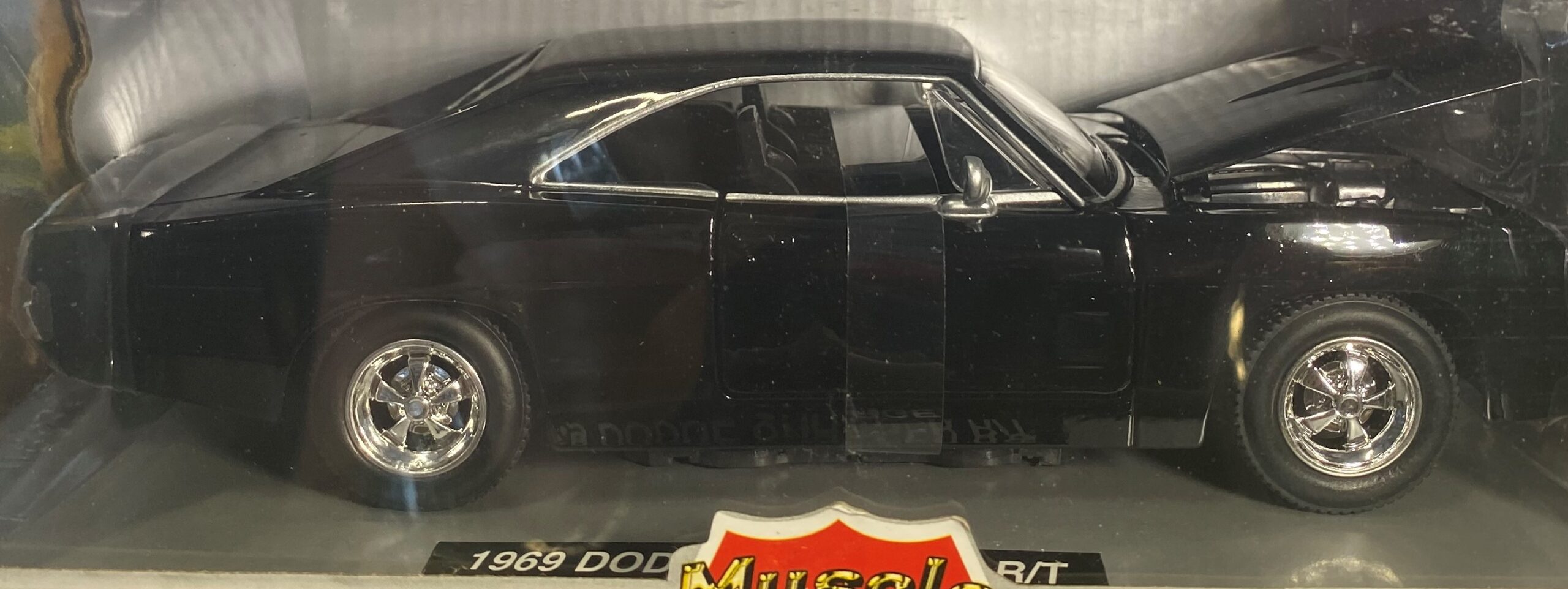 New Ray '69 Dodge Charger R/T 1:24 - Big Bill's Die Cast