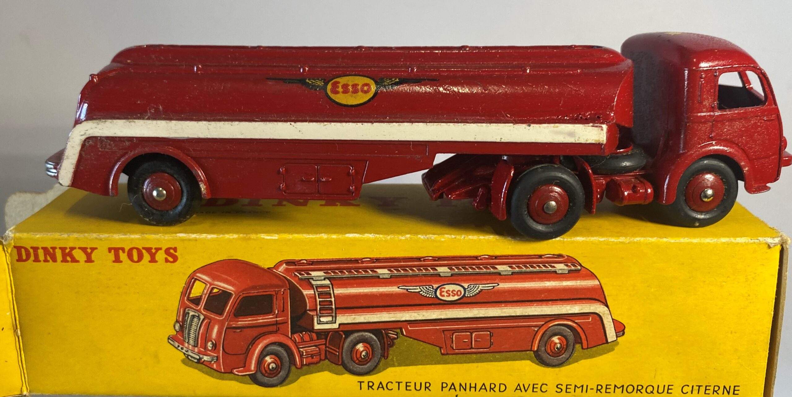 DINKY TOTS PANHARD esso grande ailes avec boite EUR 20,00 - FR